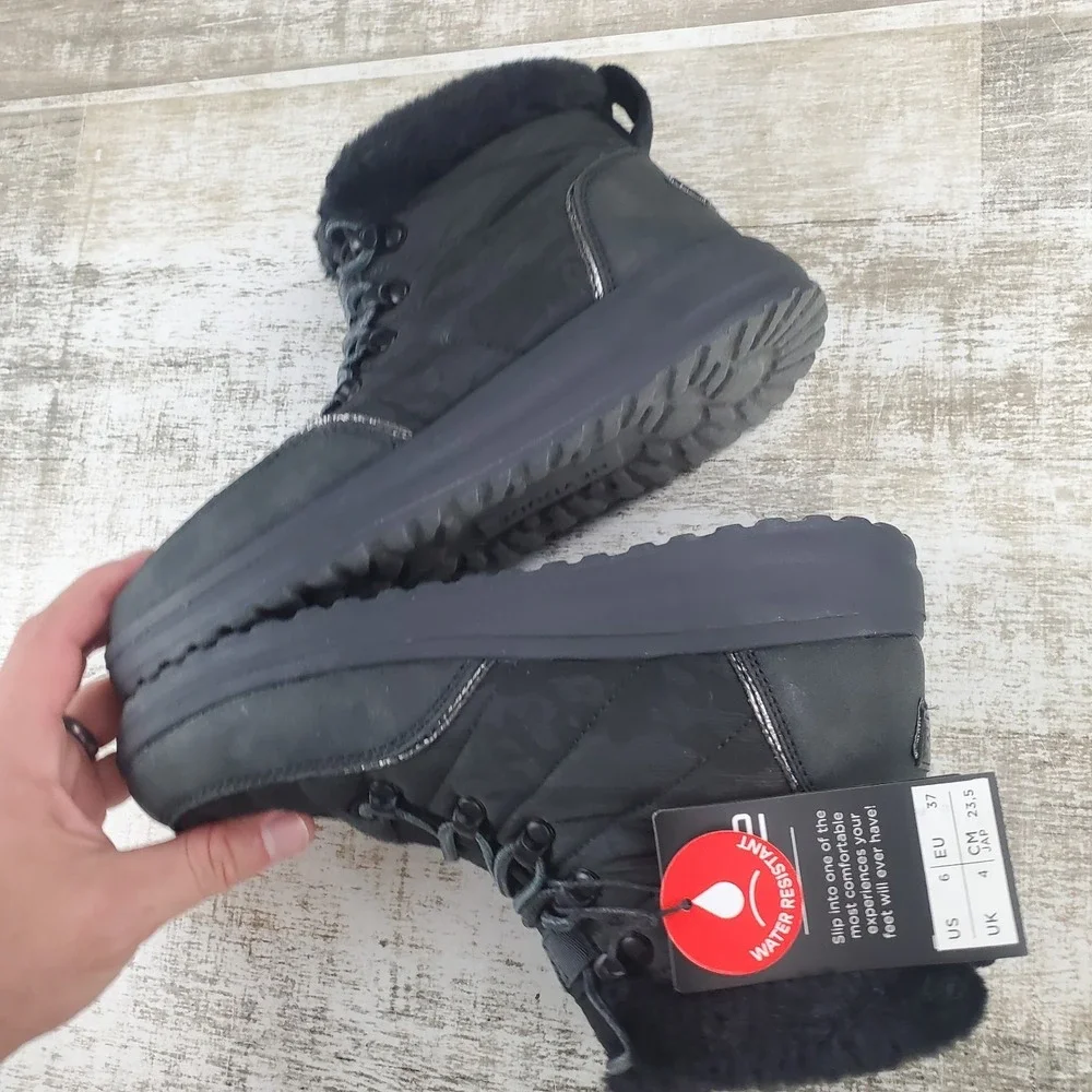 Hey Dude Brandy Ankle Boots Womens 6 Black Faux Fur Lace Up Casual Comfort Shoe